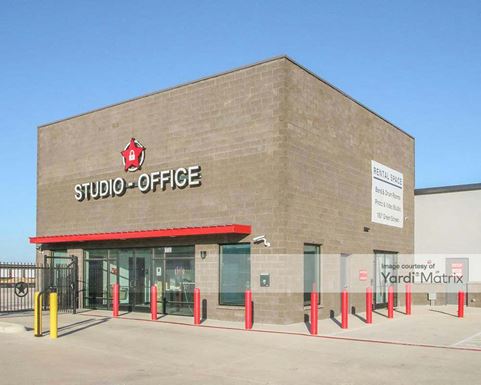 Source URL: https://cdnsc.rentcafe.com/dmslivecafe/3/1980559/1980559-1-2.jpg?width=-1&height=385&quality=80