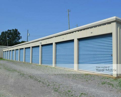 Source URL: https://cdnsc.rentcafe.com/dmslivecafe/3/1980592/1980592-1-3.jpg?width=-1&height=385&quality=80