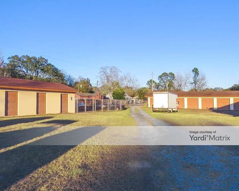 Source URL: https://cdnsc.rentcafe.com/dmslivecafe/3/1989531/1989531-1-2.jpg?width=-1&height=385&quality=80