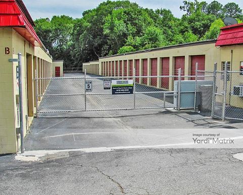 Source URL: https://cdnsc.rentcafe.com/dmslivecafe/3/1989592/1989592-1-4.jpg?width=-1&height=385&quality=80