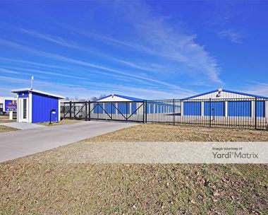 Storage Units for Rent available at 715 South Moreland Road, Bethalto, IL 62010