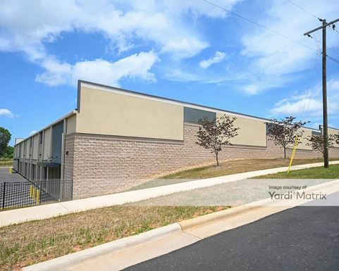 Source URL: https://cdnsc.rentcafe.com/dmslivecafe/3/1989688/1989688-1-1.jpg?width=-1&height=385&quality=80