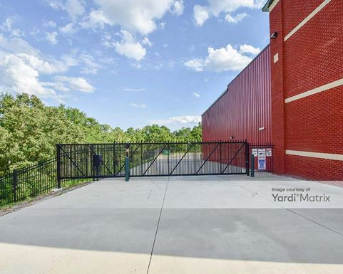 Source URL: https://cdnsc.rentcafe.com/dmslivecafe/3/1989707/1989707-1-4.jpg?width=-1&height=385&quality=80