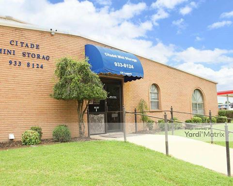 Source URL: https://cdnsc.rentcafe.com/dmslivecafe/3/2017384/2017384-1-2.jpg?width=-1&height=385&quality=80