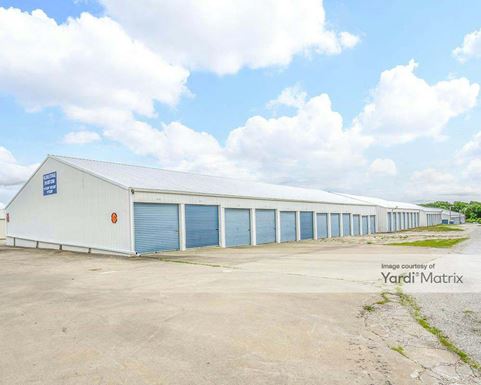 Source URL: https://cdnsc.rentcafe.com/dmslivecafe/3/2017403/2017403-1-3.jpg?width=-1&height=385&quality=80