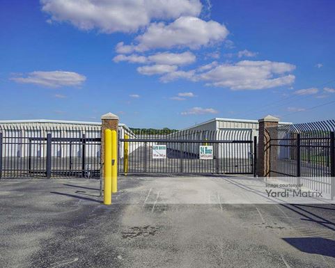 Source URL: https://cdnsc.rentcafe.com/dmslivecafe/3/2017444/2017444-1-2.jpg?width=-1&height=385&quality=80