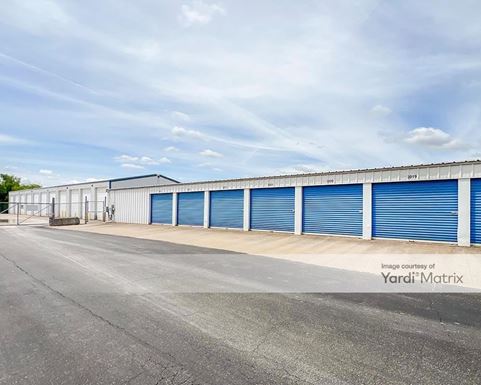 Source URL: https://cdnsc.rentcafe.com/dmslivecafe/3/2017457/2017457-1-5.jpg?width=-1&height=385&quality=80