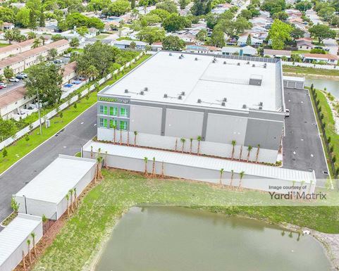 Source URL: https://cdnsc.rentcafe.com/dmslivecafe/3/2017556/2017556-1-3.jpg?width=-1&height=385&quality=80