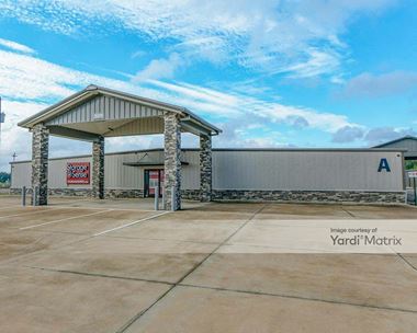Storage Units for Rent available at 5375 Oak Tree Road, Millbrook, AL 36054