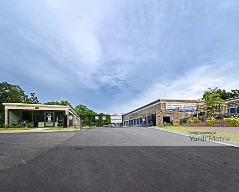 Source URL: https://cdnsc.rentcafe.com/dmslivecafe/3/2017634/2017634-1-3.jpg?width=-1&height=385&quality=80