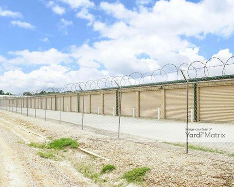 Source URL: https://cdnsc.rentcafe.com/dmslivecafe/3/2017645/2017645-1-4.jpg?width=-1&height=385&quality=80