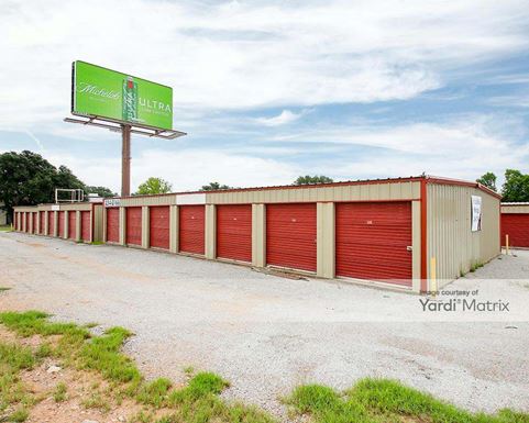 Source URL: https://cdnsc.rentcafe.com/dmslivecafe/3/2059515/2059515-1-3.jpg?width=-1&height=385&quality=80