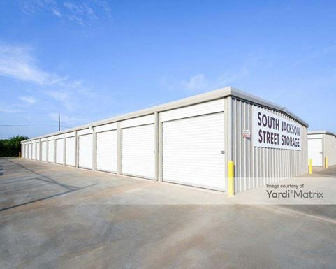 Source URL: https://cdnsc.rentcafe.com/dmslivecafe/3/2059520/2059520-1-2.jpg?width=-1&height=385&quality=80