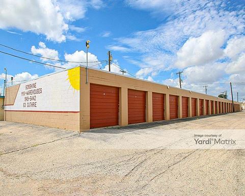 Source URL: https://cdnsc.rentcafe.com/dmslivecafe/3/2059521/2059521-1-2.jpg?width=-1&height=385&quality=80