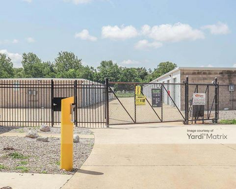 Source URL: https://cdnsc.rentcafe.com/dmslivecafe/3/2059537/2059537-1-2.jpg?width=-1&height=385&quality=80