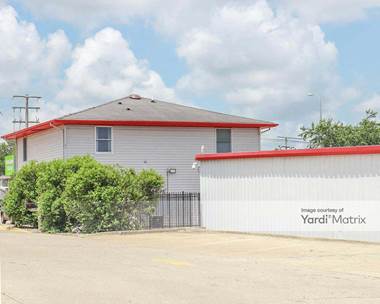 Storage Units for Rent available at 1710 North Cunningham Avenue, Urbana, IL 61802