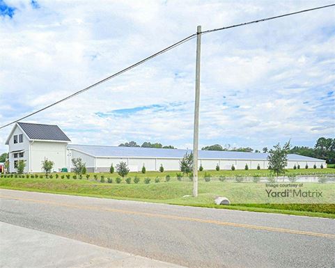 Source URL: https://cdnsc.rentcafe.com/dmslivecafe/3/2059602/2059602-1-5.jpg?width=-1&height=385&quality=80