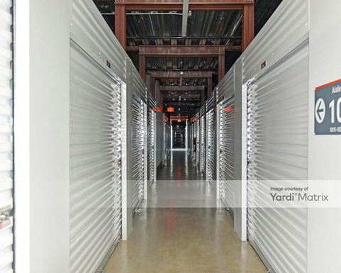 Source URL: https://cdnsc.rentcafe.com/dmslivecafe/3/2059606/2059606-1-3.jpg?width=-1&height=385&quality=80
