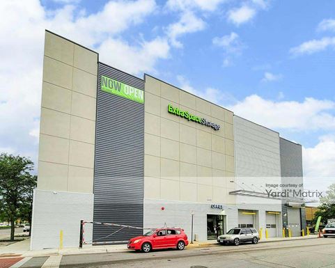 Source URL: https://cdnsc.rentcafe.com/dmslivecafe/3/2059622/2059622-1-3.jpg?width=-1&height=385&quality=80