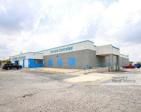 Source URL: https://cdnsc.rentcafe.com/dmslivecafe/3/2059629/2059629-1-2.jpg?width=-1&height=385&quality=80