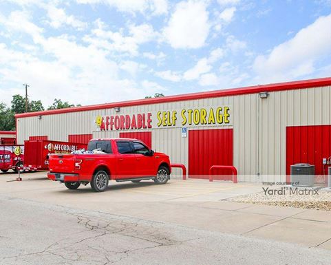 Source URL: https://cdnsc.rentcafe.com/dmslivecafe/3/2059630/2059630-1-2.jpg?width=-1&height=385&quality=80