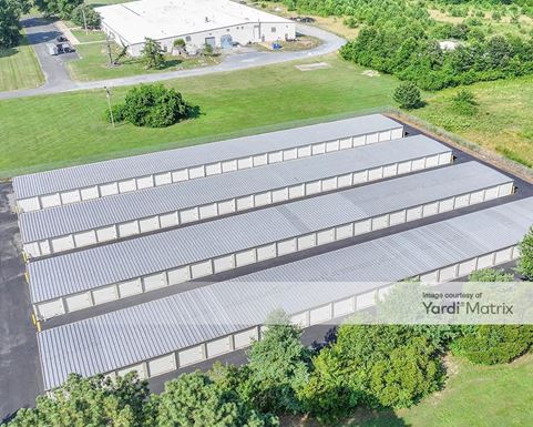 Source URL: https://cdnsc.rentcafe.com/dmslivecafe/3/2105717/2105717-1-4.jpg?width=-1&height=385&quality=80