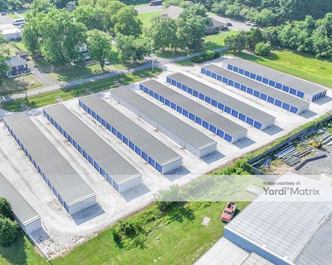 Source URL: https://cdnsc.rentcafe.com/dmslivecafe/3/2105717/2105717-1-5.jpg?width=-1&height=385&quality=80