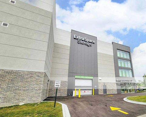 Source URL: https://cdnsc.rentcafe.com/dmslivecafe/3/2105771/2105771-1-2.jpg?width=-1&height=385&quality=80