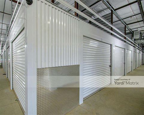 Source URL: https://cdnsc.rentcafe.com/dmslivecafe/3/2105795/2105795-1-5.jpg?width=-1&height=385&quality=80