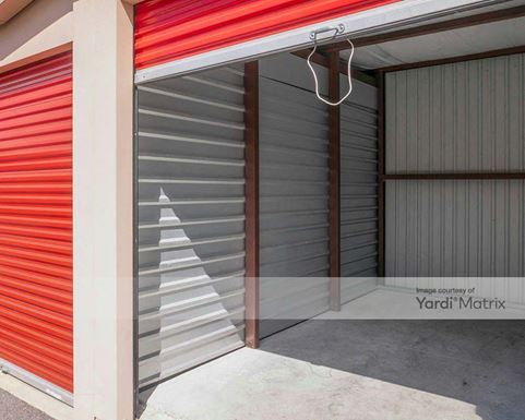 Source URL: https://cdnsc.rentcafe.com/dmslivecafe/3/2130186/2130186-1-2.jpg?width=-1&height=385&quality=80