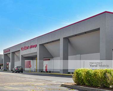 Storage Units for Rent available at 3001 South Dirksen Pkwy, Springfield, IL 62703