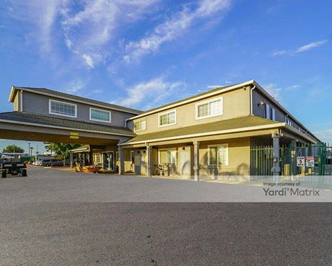 Source URL: https://cdnsc.rentcafe.com/dmslivecafe/3/2157062/2157062-1-3.jpg?width=-1&height=385&quality=80