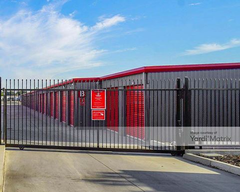 Source URL: https://cdnsc.rentcafe.com/dmslivecafe/3/2157198/2157198-1-3.jpg?width=-1&height=385&quality=80