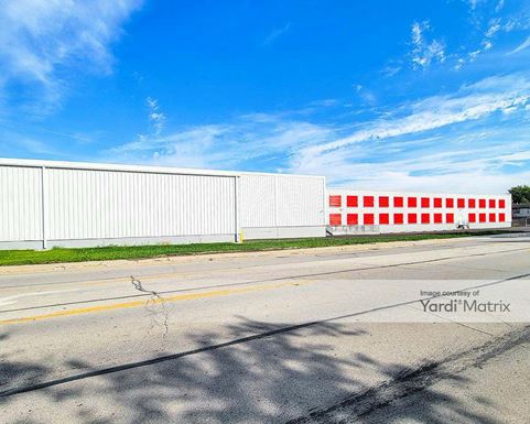 Source URL: https://cdnsc.rentcafe.com/dmslivecafe/3/2157211/2157211-1-4.jpg?width=-1&height=385&quality=80