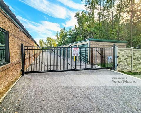 Source URL: https://cdnsc.rentcafe.com/dmslivecafe/3/2168904/2168904-1-2.jpg?width=-1&height=385&quality=80