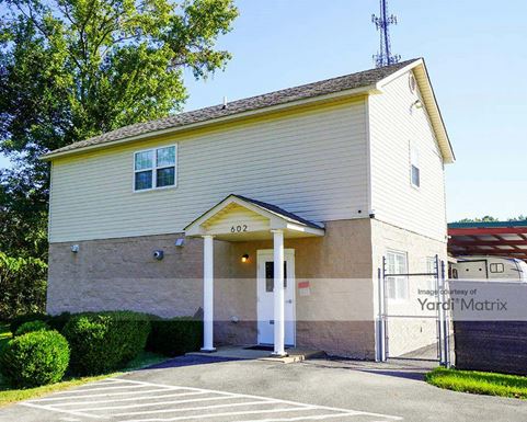 Source URL: https://cdnsc.rentcafe.com/dmslivecafe/3/2204859/2204859-1-2.jpg?width=-1&height=385&quality=80