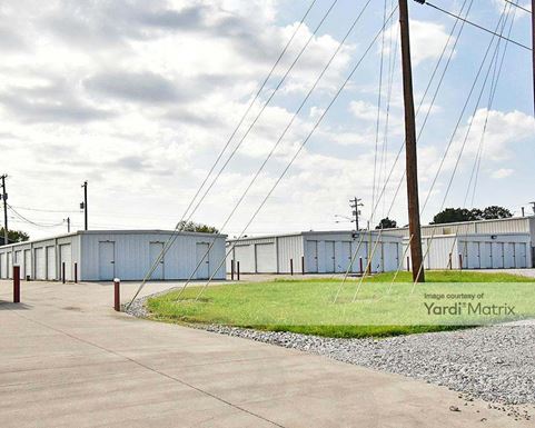 Source URL: https://cdnsc.rentcafe.com/dmslivecafe/3/2204872/2204872-1-5.jpg?width=-1&height=385&quality=80