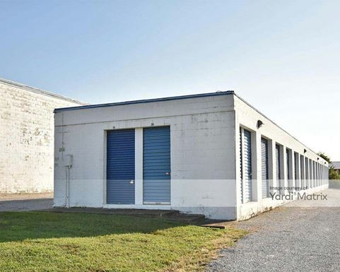 Source URL: https://cdnsc.rentcafe.com/dmslivecafe/3/2204901/2204901-1-5.jpg?width=-1&height=385&quality=80