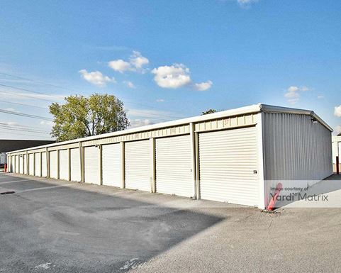 Source URL: https://cdnsc.rentcafe.com/dmslivecafe/3/2204911/2204911-1-2.jpg?width=-1&height=385&quality=80