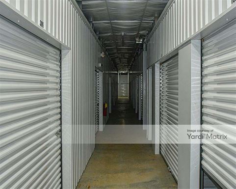 Source URL: https://cdnsc.rentcafe.com/dmslivecafe/3/2204957/2204957-1-3.jpg?width=-1&height=385&quality=80
