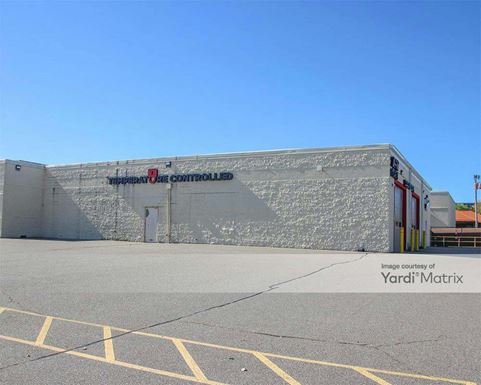 Source URL: https://cdnsc.rentcafe.com/dmslivecafe/3/2204988/2204988-1-2.jpg?width=-1&height=385&quality=80