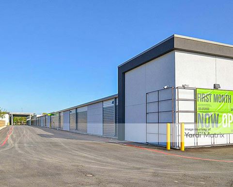 Source URL: https://cdnsc.rentcafe.com/dmslivecafe/3/2205020/2205020-1-5.jpg?width=-1&height=385&quality=80