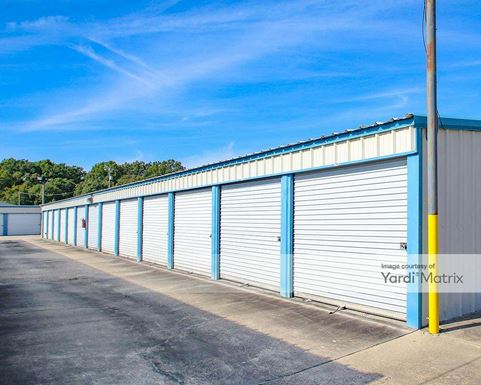 Source URL: https://cdnsc.rentcafe.com/dmslivecafe/3/2252215/2252215-1-3.jpg?width=-1&height=385&quality=80