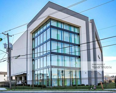 Storage Units for Rent available at 165 Division Street, Elizabeth, NJ 07201
