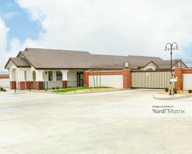 Storage Units for Rent available at 3333 Fairfax Road Suite A, Bakersfield, CA 93306
