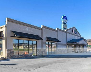 Storage Units for Rent available at 1851 Madison Avenue #300, Council Bluffs, IA 51503