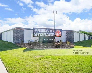 Storage Units for Rent available at 405 South Poplar Street, Searcy, AR 72143