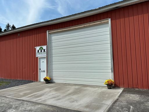 Source URL: https://cdnsc.rentcafe.com/dmslivecafe/3/2403283/Property_pic9_Utica_1(20260326082156103).jpg?width=-1&height=385&quality=80
