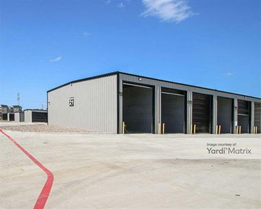 Storage Units for Rent available at 3905 North Main Street, Cleburne, TX 76033
