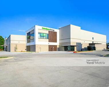 Storage Units for Rent available at 3792 Rayford Road, Spring, TX 77386